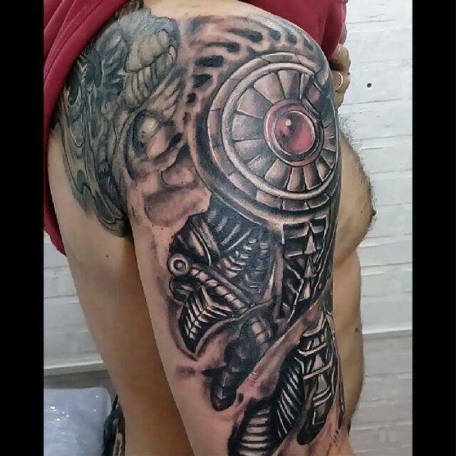 MEJORES TATUADORES ARGENTINOS ESTILO FULL ART BIO MECANICO