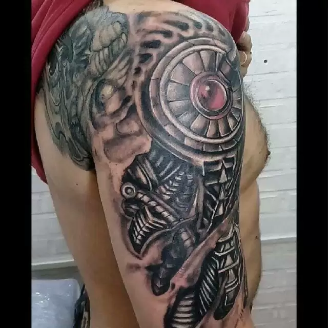 MEJORES TATUADORES ARGENTINOS ESTILO FULL ART BIO MECANICO