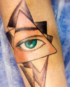 Tatuaje de ojo de Jesús