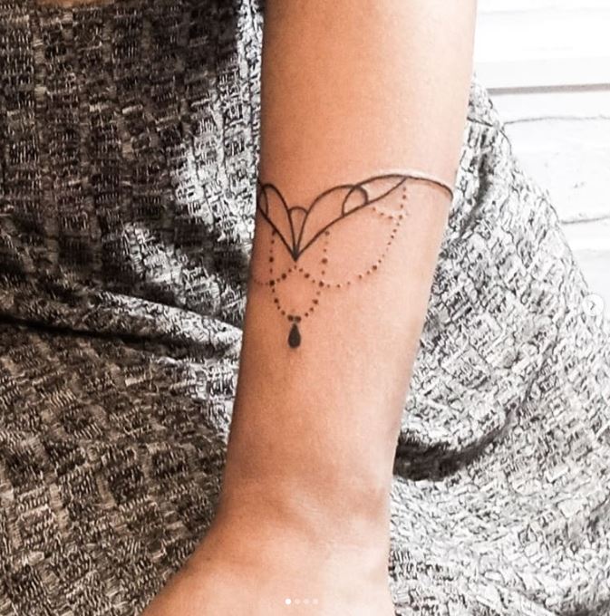 tatuaje estilo puntillismo