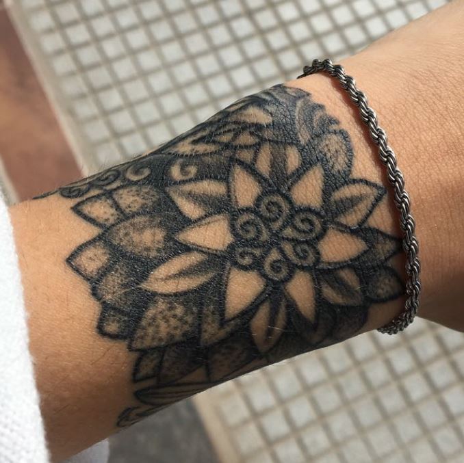 tatuaje puntillismo
