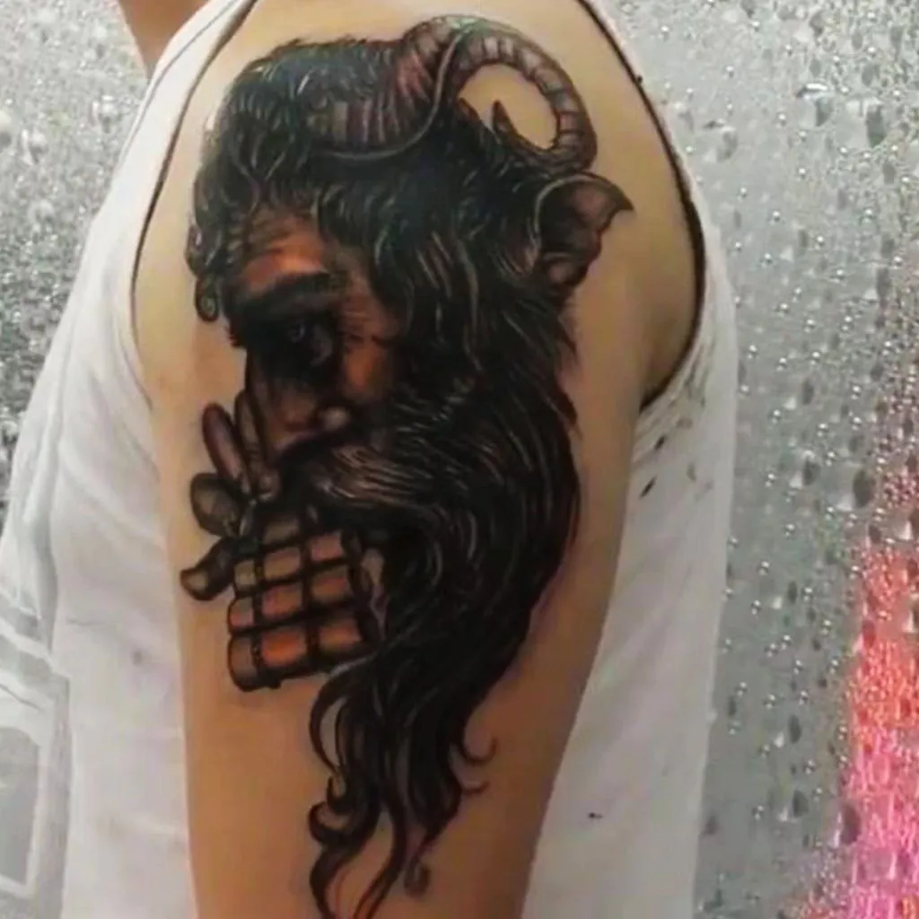 tatuaje de fauno black and gray