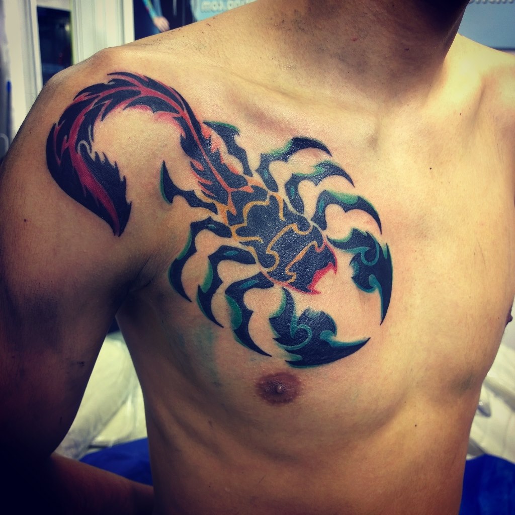 tatuaje de escorpión tribal