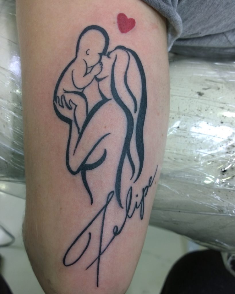 tatuaje de nombre madre he hijo