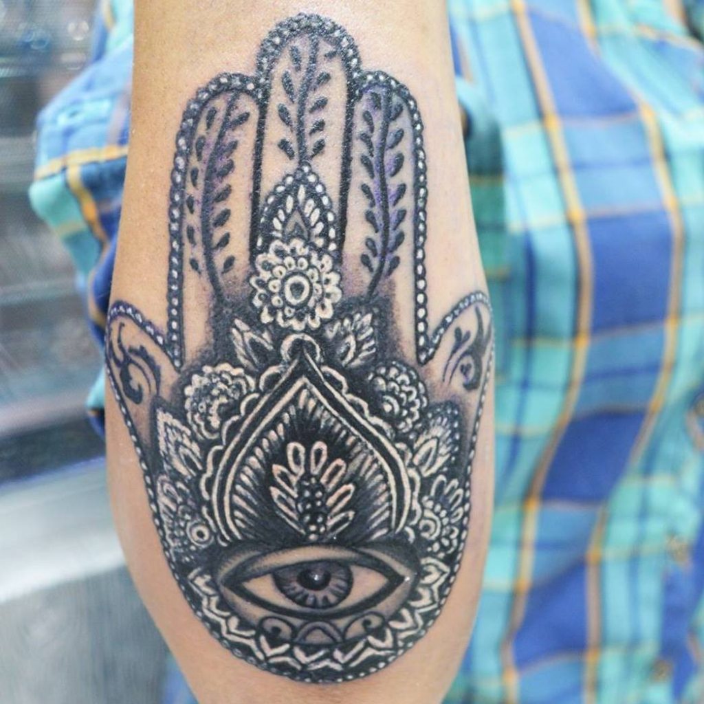 tatuaje mano de fatíma